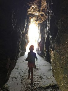 Exploring Caves Beach, near Lake Macquarie, NSW.
